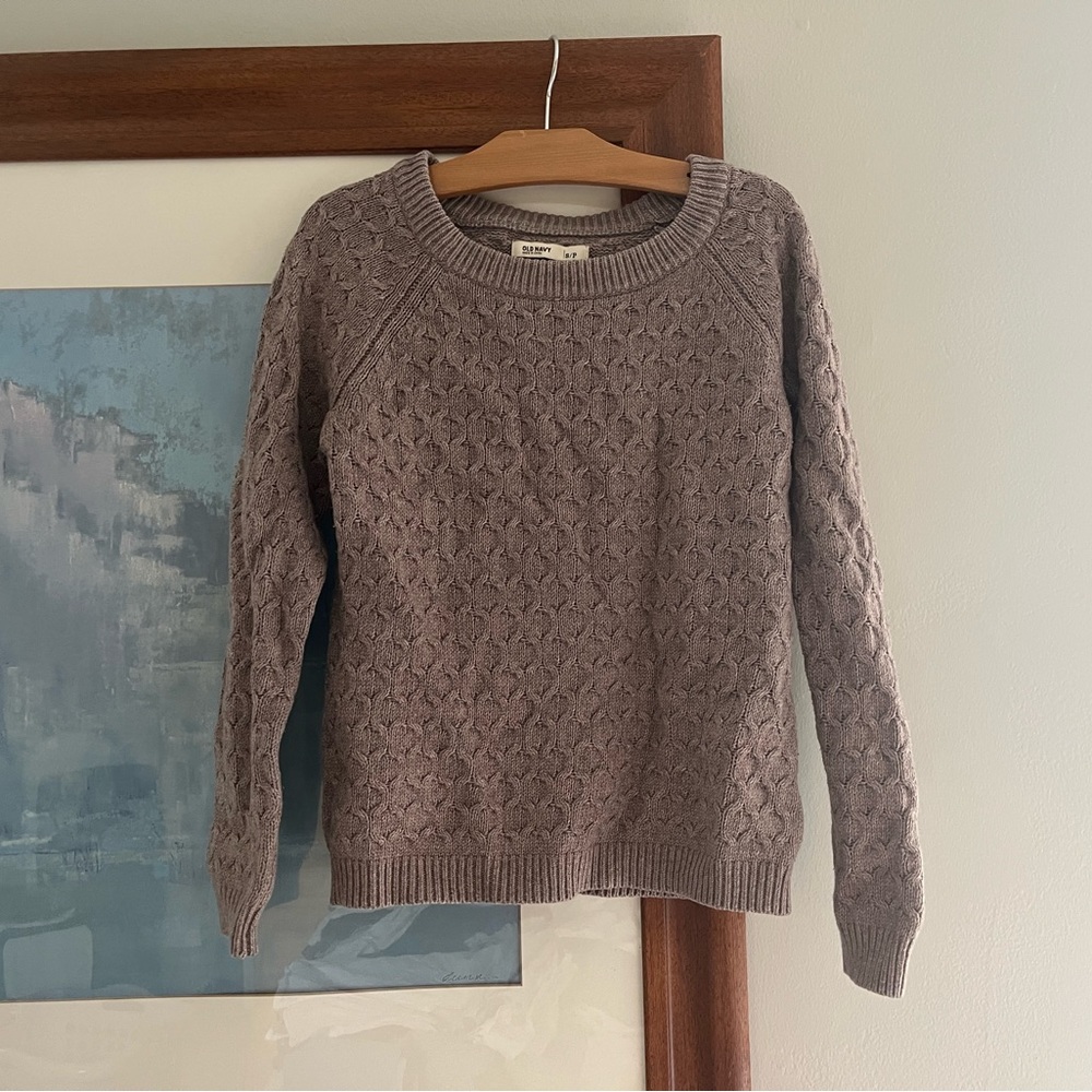 Old Navy taupe cable knit sweater